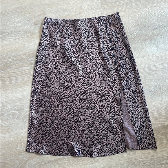 Victorias Secret Leopard Slip Skirt - Picture 1 of 4
